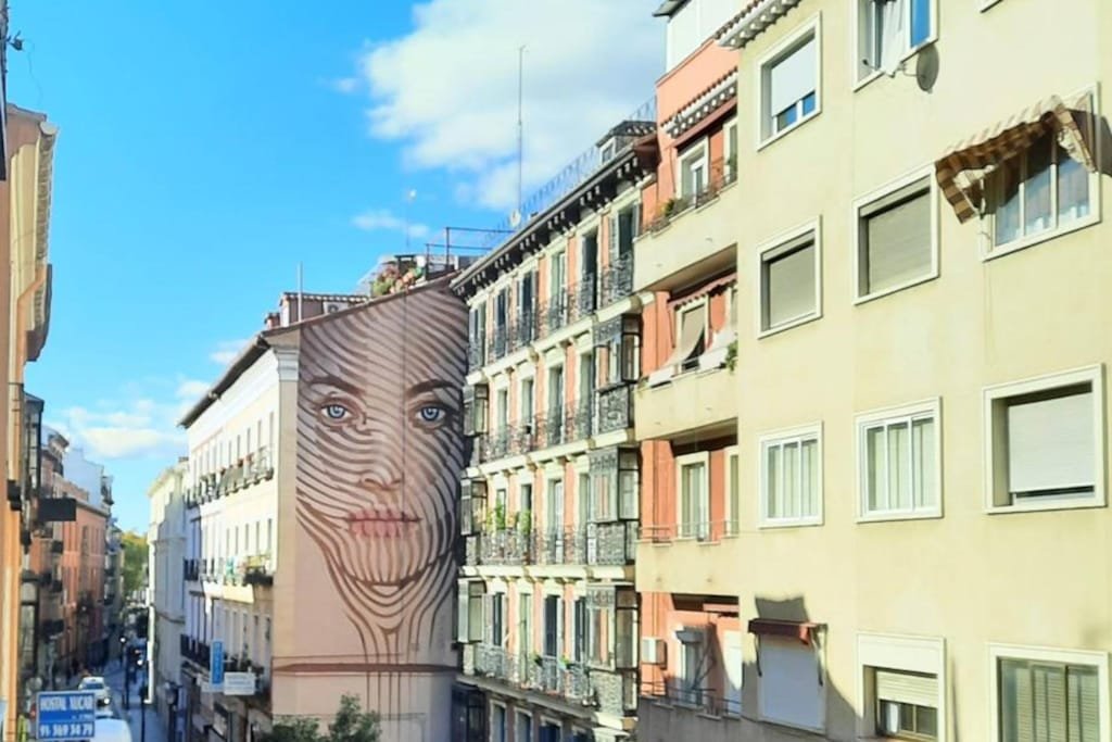 BARRIO DE LAS LETRAS, Corazón de Madrid – Double Room with Balcony photo 3