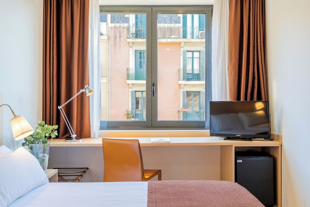 Hotel Glories photo 1