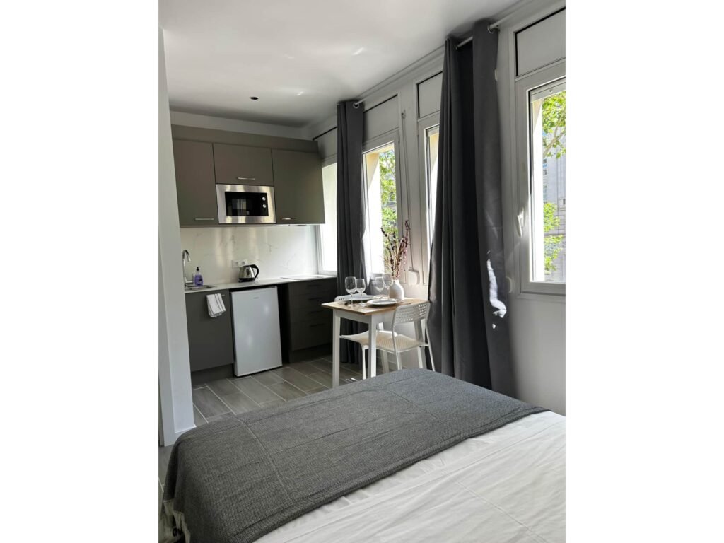 Studio in Plaza Catalunya photo 1