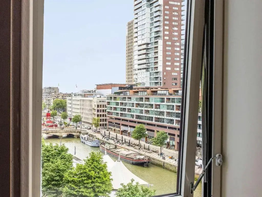 Ibis Rotterdam City Centre photo 7