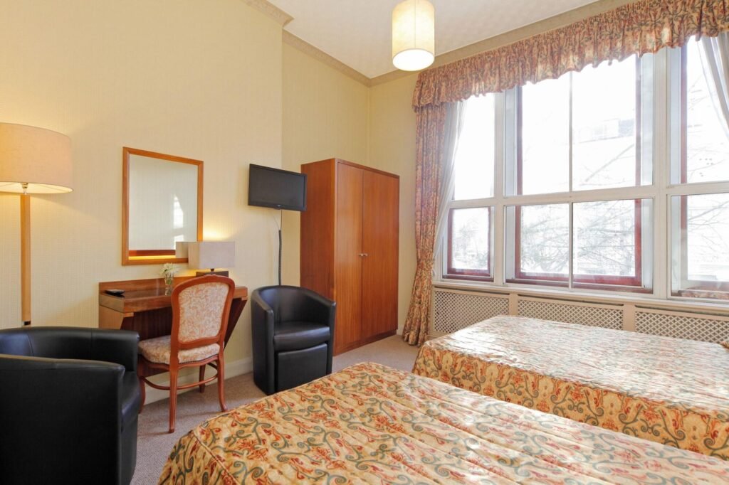 London Visitors Hotel photo 3