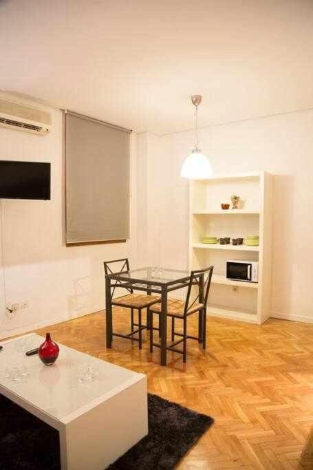 Un elegante piso para descubrir Madrid – One-Bedroom Apartment photo 5