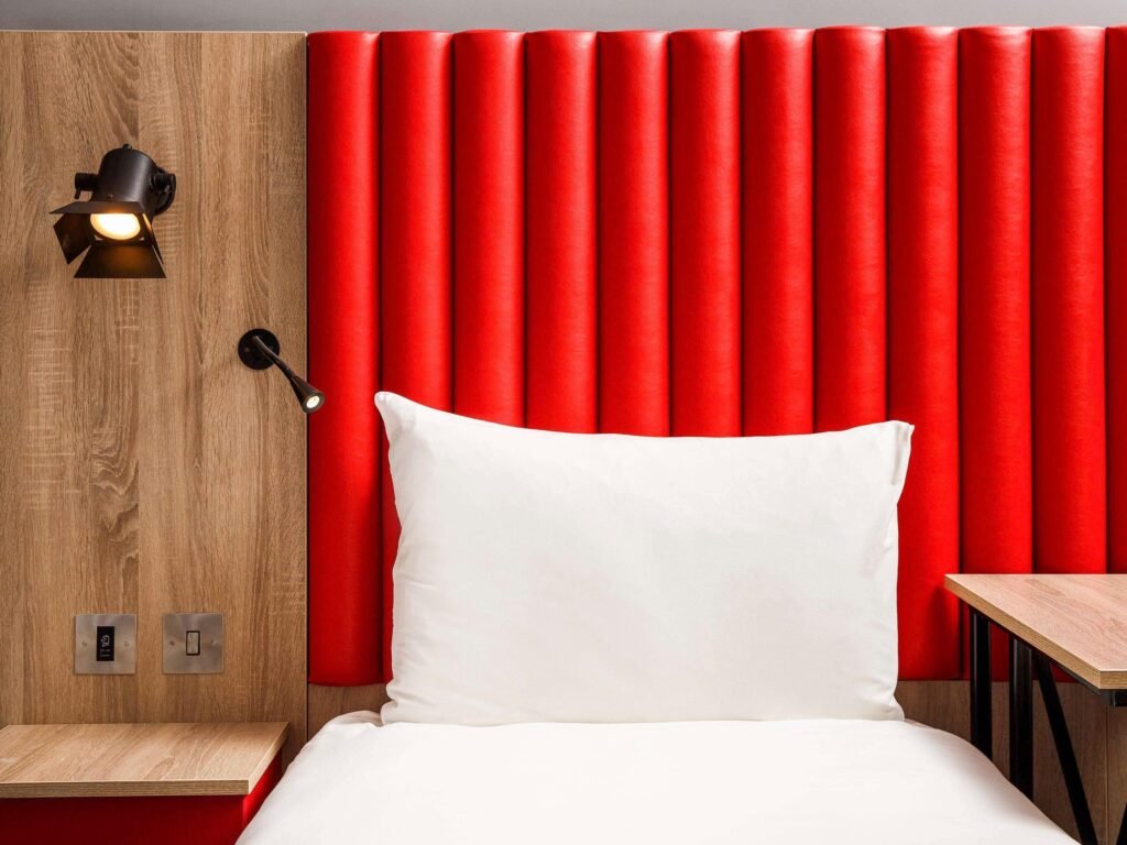 ibis Styles London Ealing photo 2