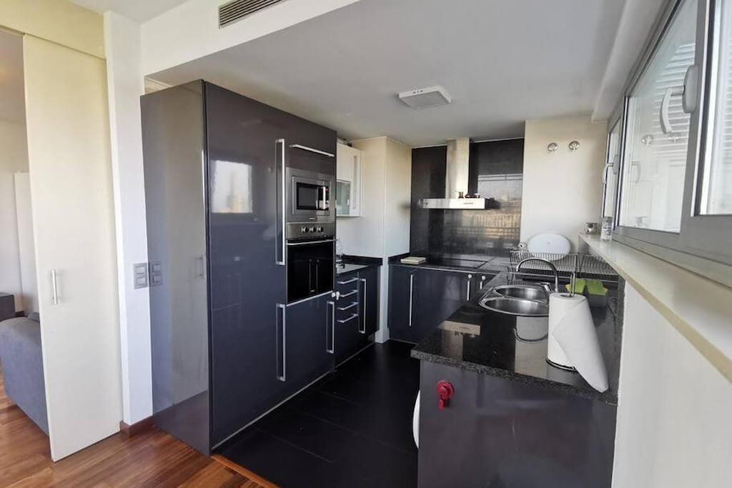 Ral48 – Two-Bedroom Apartment with Partial Ocean View photo 2