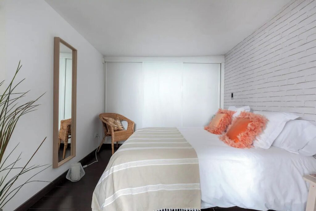 Charming Apartment in Madrid 57 m² + Internet photo 1