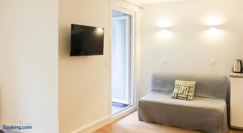 Charming bright studio in the heart of Paris – Entire Place photo 3