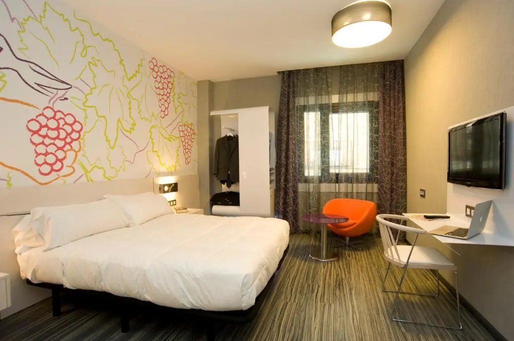 Hotel ibis Styles Madrid Prado photo 1